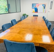 9400 SW Beaverton Hillsdale Hwy, Beaverton, OR à louer Photo intérieure- Image 1 de 4