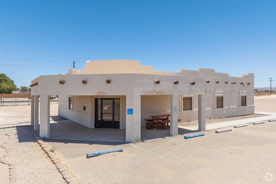 3970 Lenwood Rd, Barstow, CA à vendre - Photo principale - Image 1 de 9