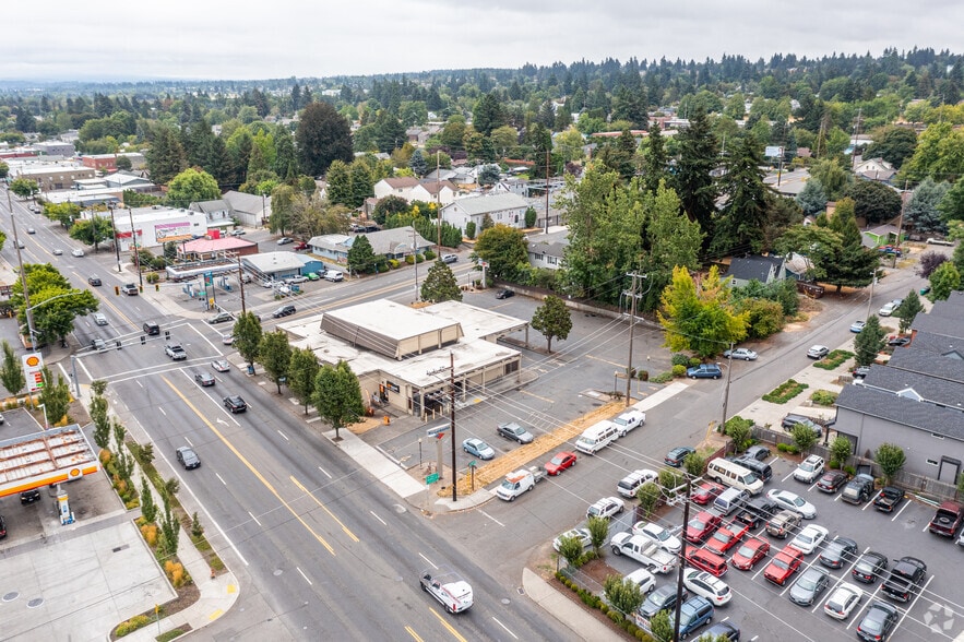 10120 NE Sandy Blvd, Portland, OR for lease - Aerial - Image 2 of 15
