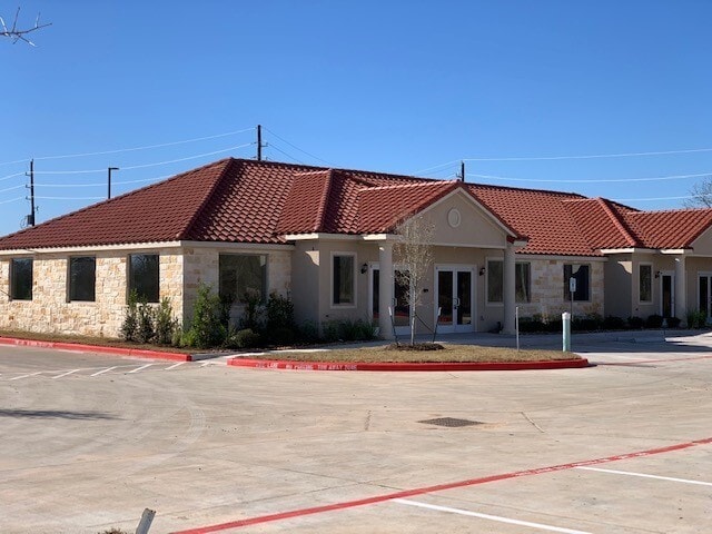 7070 Knights Ct, Missouri City, TX for lease Primary Photo- Image 1 of 13