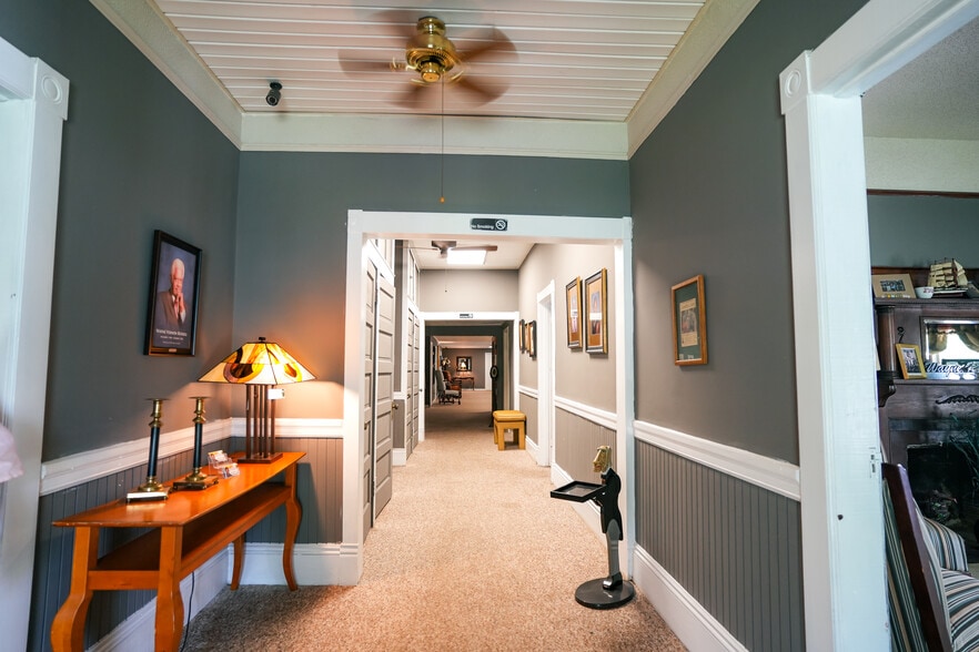 627 Gum St, Mooresville, NC for lease - Interior Photo - Image 2 of 4