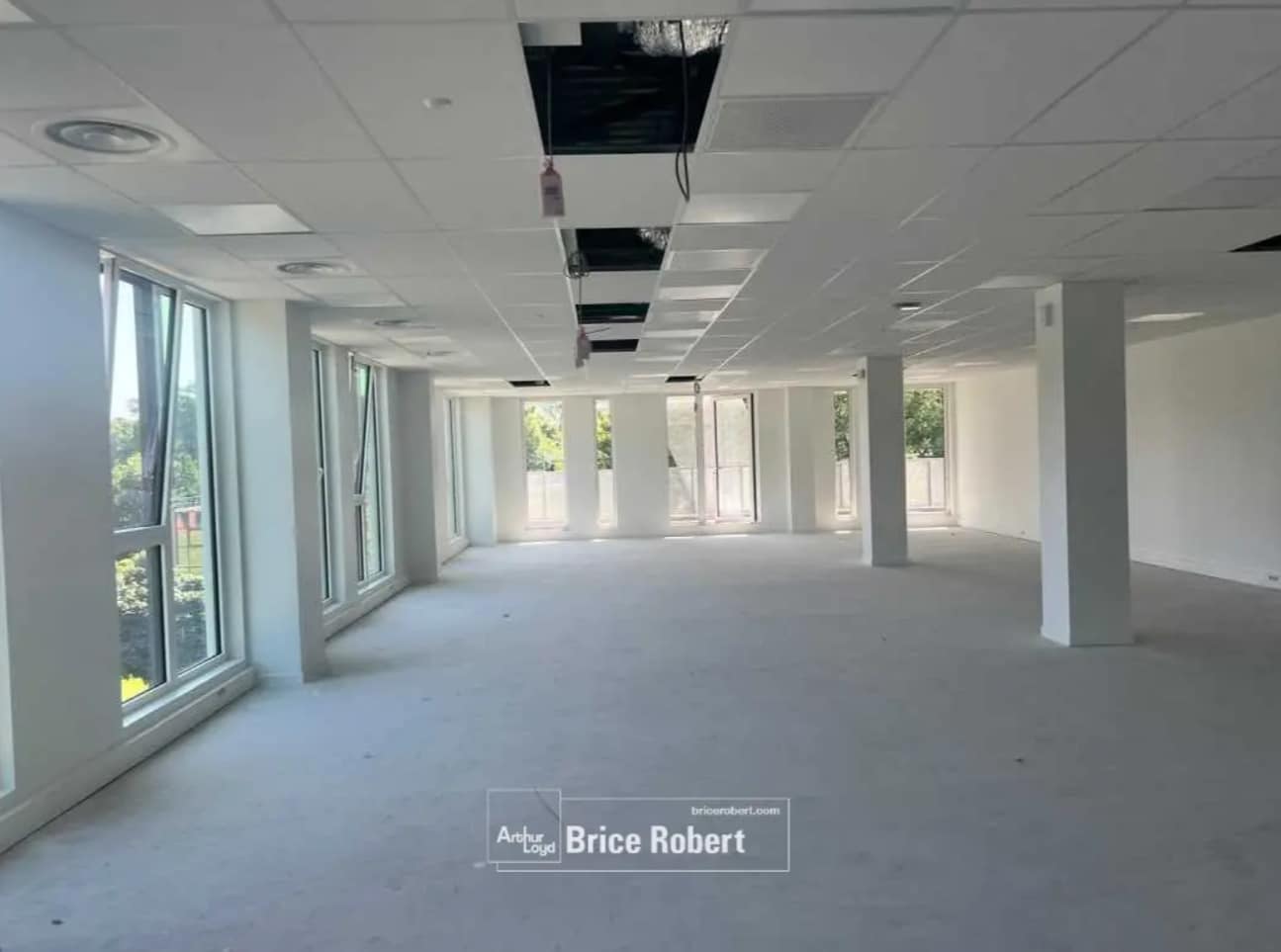 Bureau dans Limonest à louer Photo intérieure- Image 1 de 1