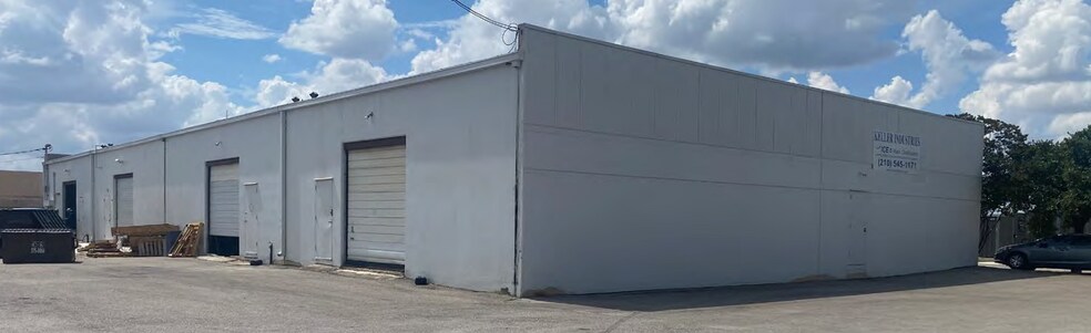1215-1221 Triplett St, San Antonio, TX à louer - Photo du bâtiment - Image 3 de 6