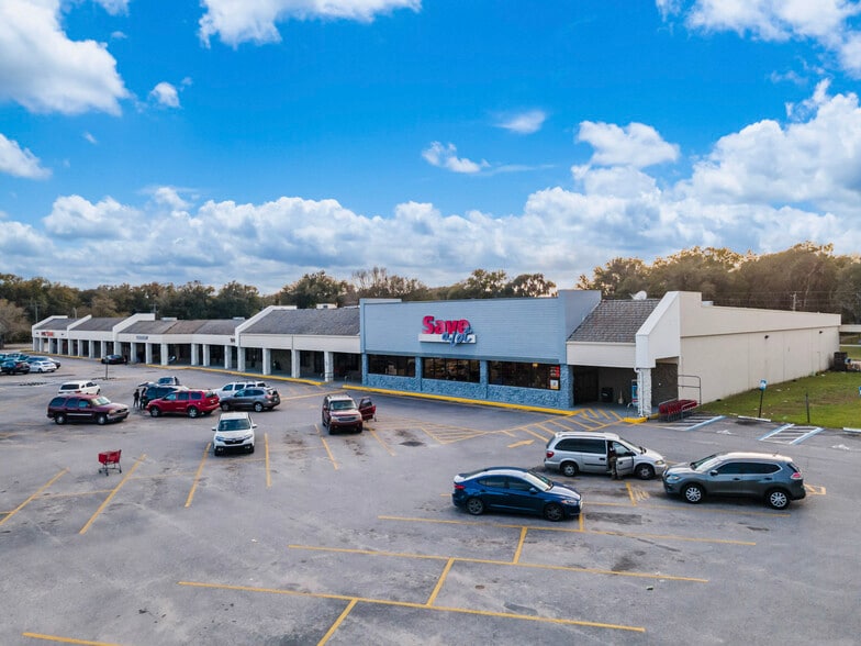 915 N Summit St, Crescent City, FL for lease - Building Photo - Image 2 of 11