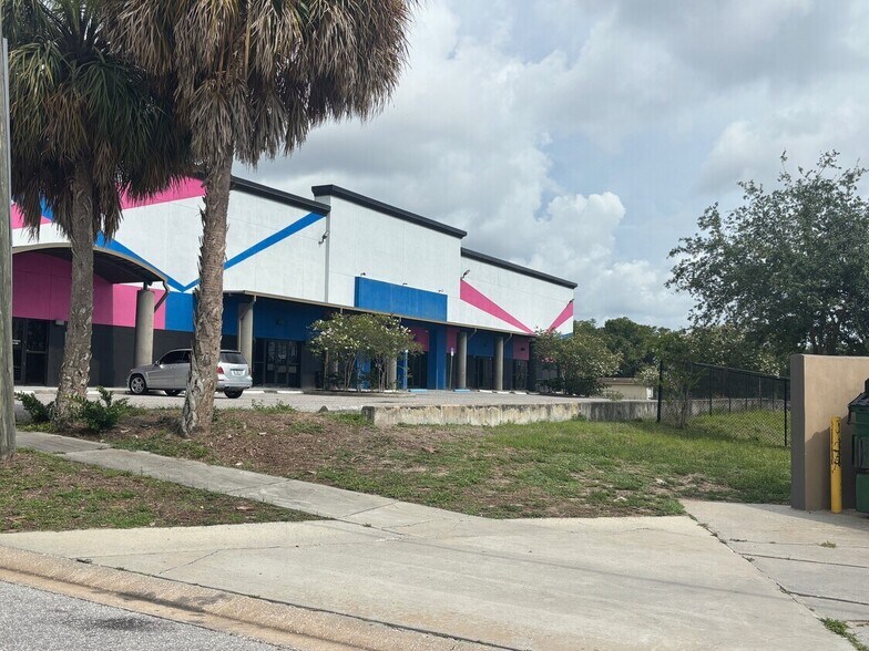 40767 US Highway 19 N, Tarpon Springs, FL à louer - Photo principale - Image 1 de 2