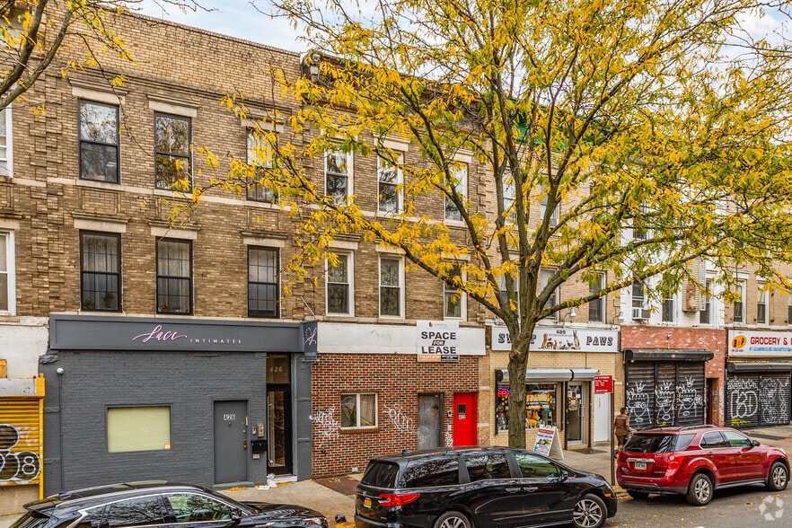 422 Rogers Ave, Brooklyn, NY for lease - Primary Photo - Image 1 of 2