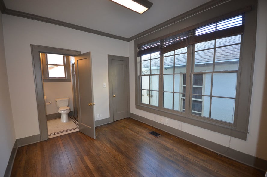 1402 San Antonio St, Austin, TX for lease - Interior Photo - Image 2 of 7