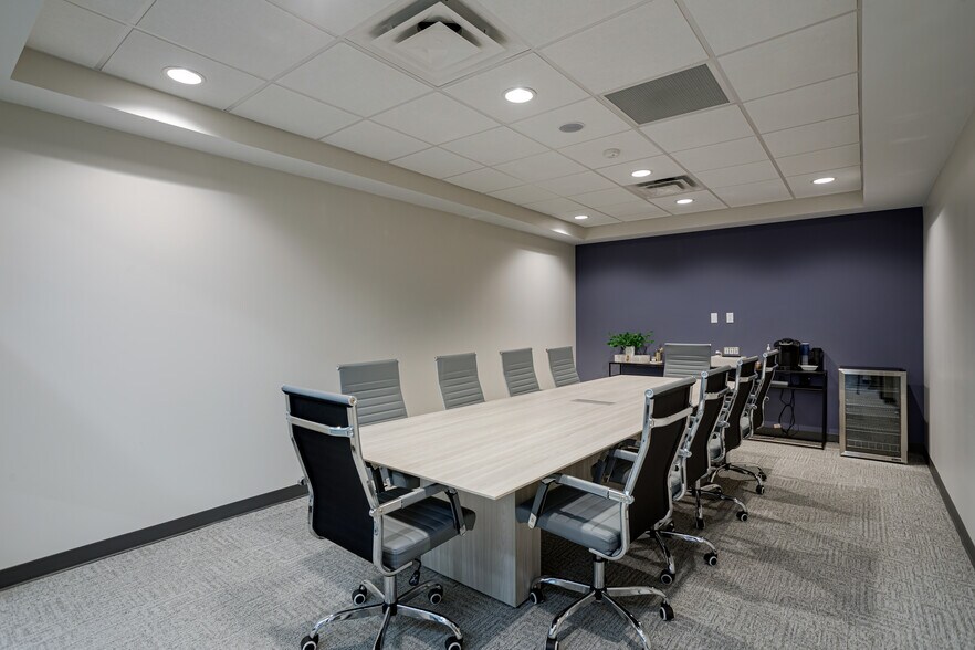 2001 Warfield Dr, Nashville, TN for lease - Building Photo - Image 3 of 8