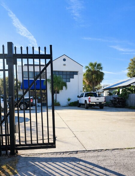 501 W Peachtree St, Lakeland, FL à vendre - Photo du bâtiment - Image 2 de 8