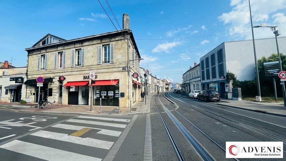Retail in Le Bouscat for lease - Building Photo - Image 2 of 9