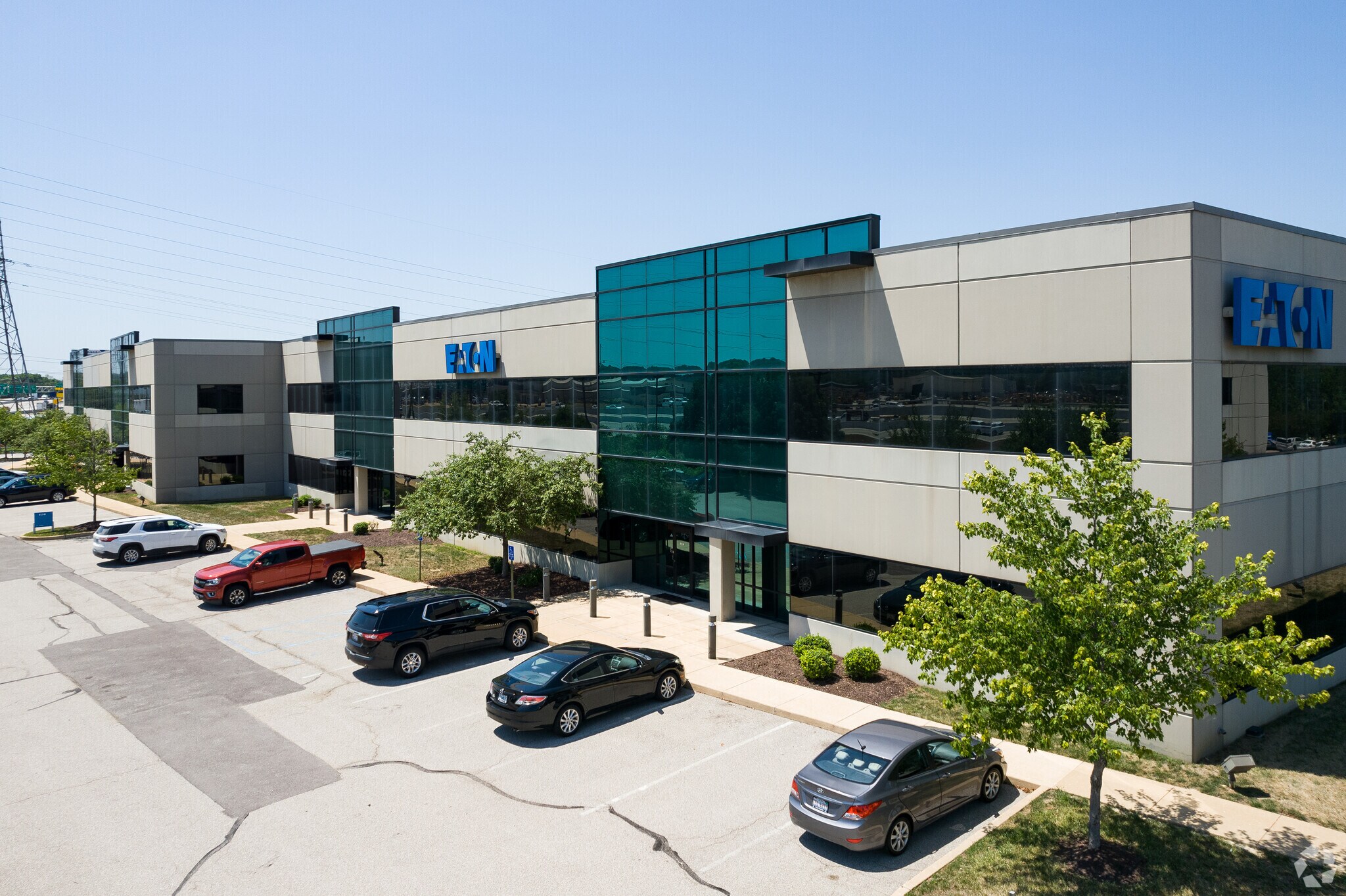 50-92 Soccer Park Rd, Fenton, MO for lease Primary Photo- Image 1 of 8