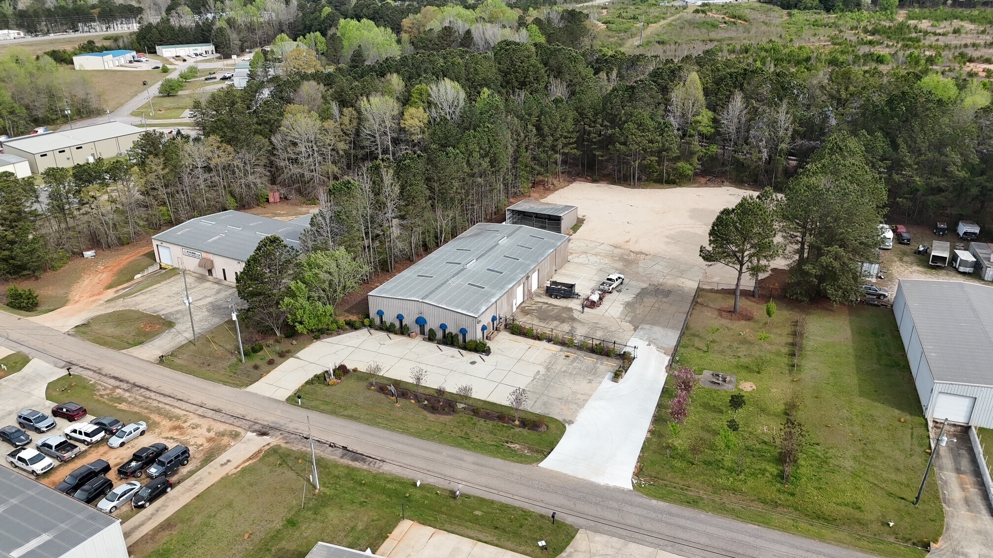 109 Corporate Park East Dr, Lagrange, GA for sale Primary Photo- Image 1 of 7