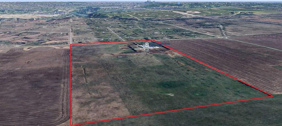 250079 Range Road 32, Calgary, AB à vendre - Aérien - Image 2 de 4