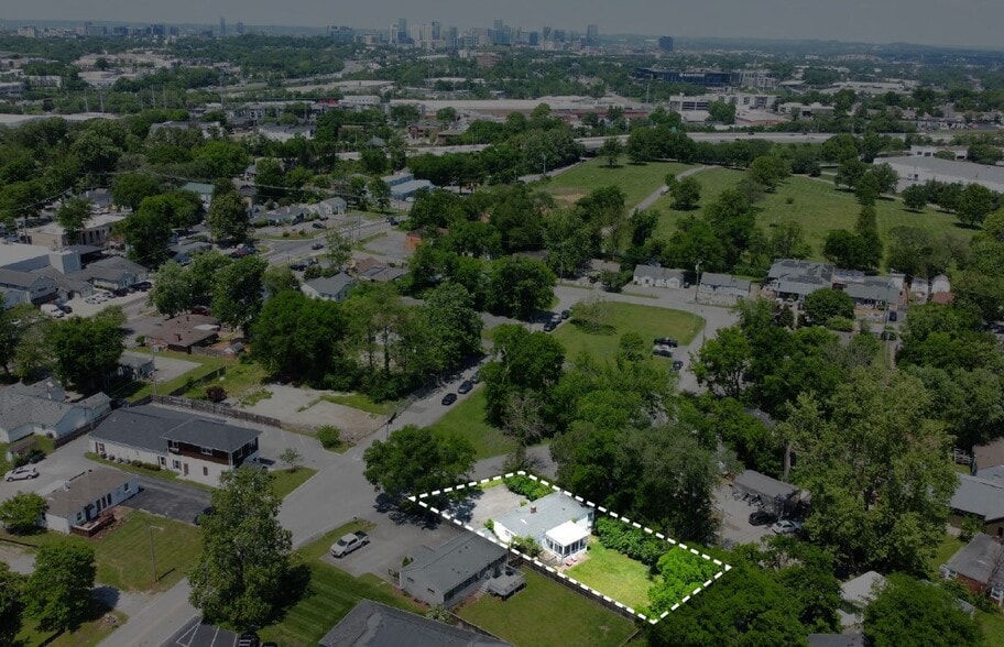 2810 Columbine Pl, Nashville, TN for sale - Building Photo - Image 3 of 4