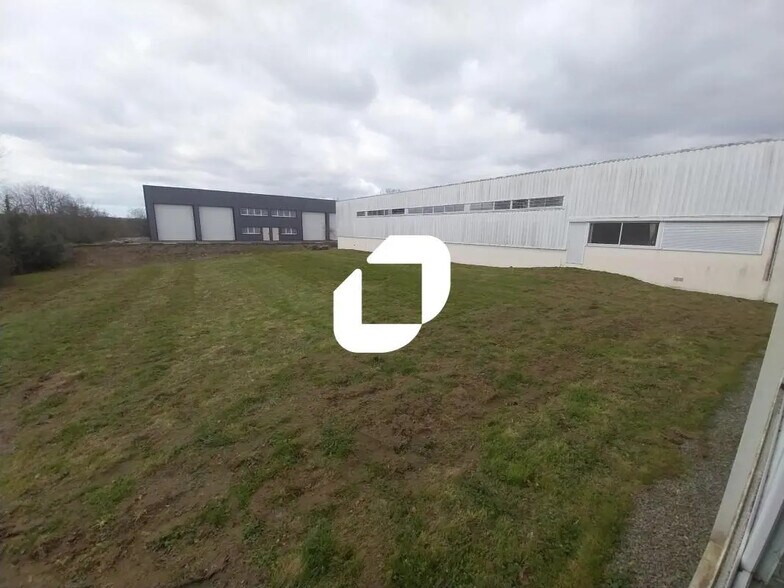 Bureau dans La Chapelle-sur-Erdre à louer - Photo du bâtiment - Image 1 de 14