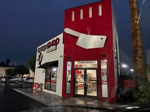 17200-17288 Saticoy St, Van Nuys, CA for lease Building Photo- Image 2 of 5