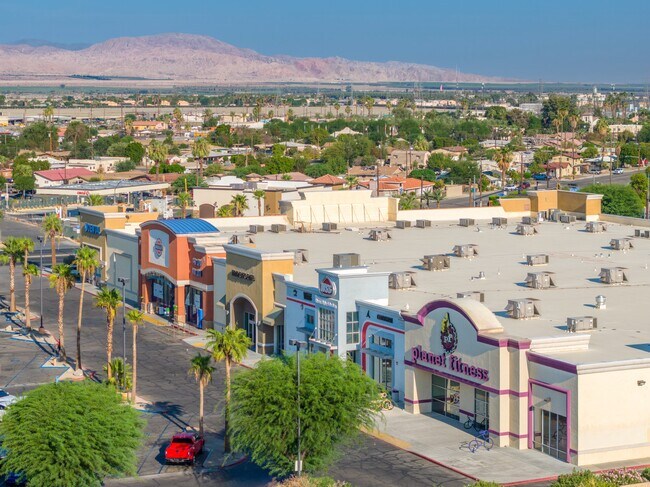 More details for 50249 Cesar Chavez St, Coachella, CA - Retail for Lease