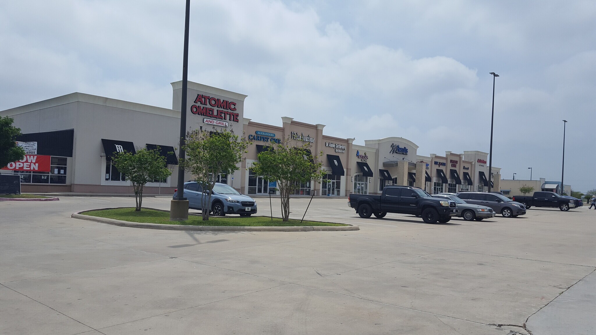6646 S Staples St, Corpus Christi, TX for lease Building Photo- Image 1 of 5