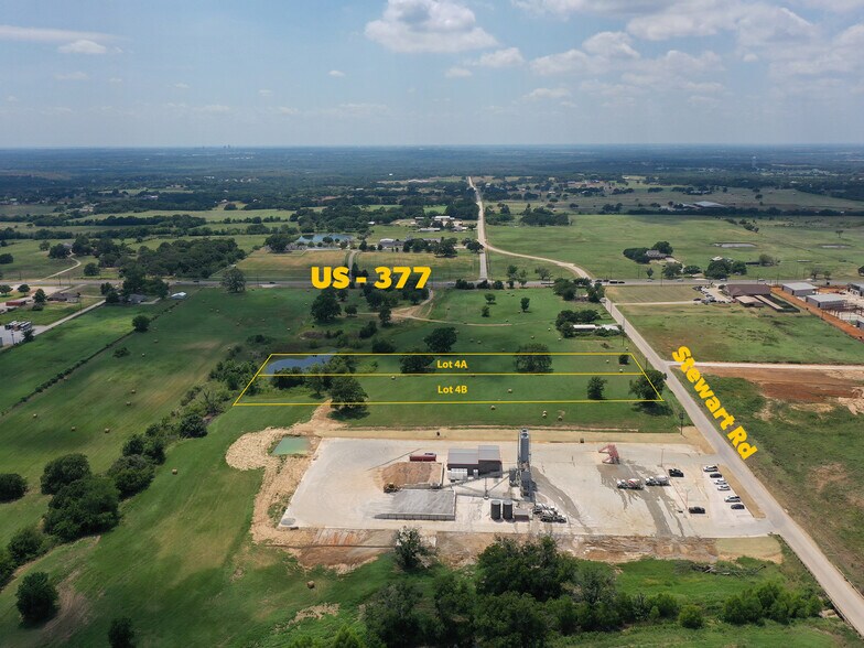 8673 Stewart Rd, Cross Roads, TX à vendre - Photo du bâtiment - Image 3 de 5