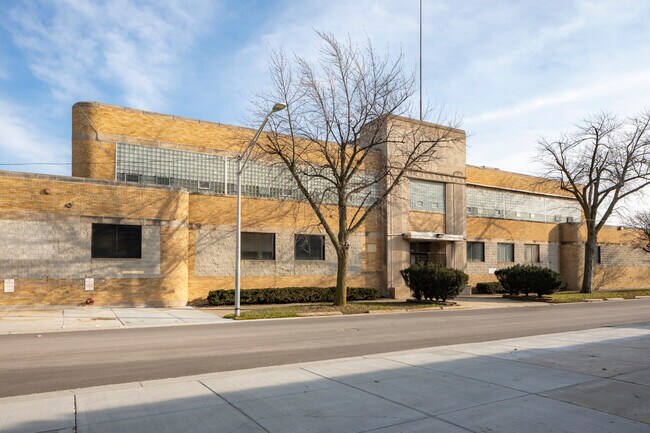 Plus de détails pour 1750 N Kilbourn Ave, Chicago, IL - Industriel à louer