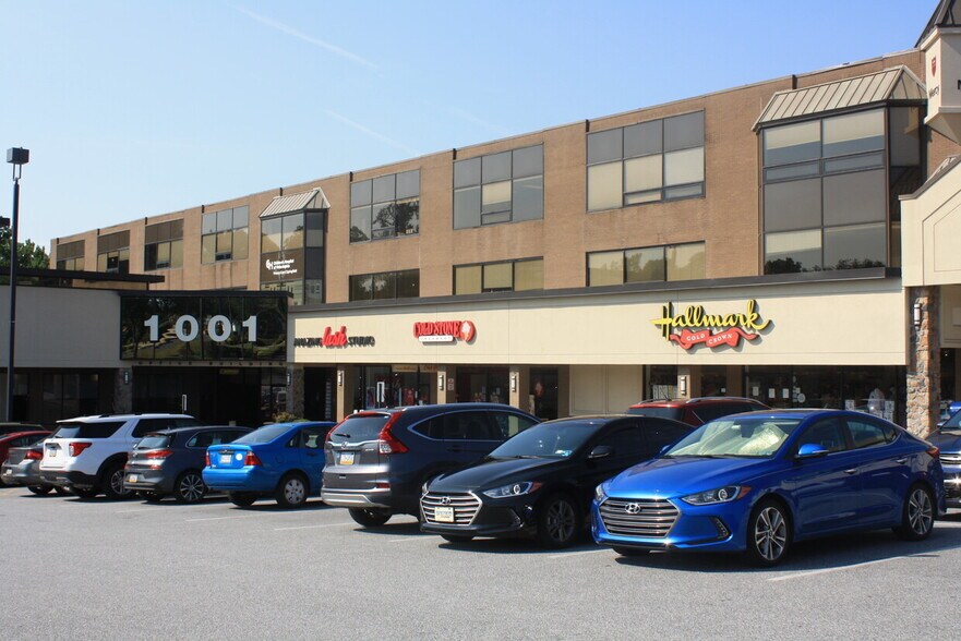 1001 Baltimore Pike, Springfield Township, PA à louer - Photo du bâtiment - Image 3 de 20