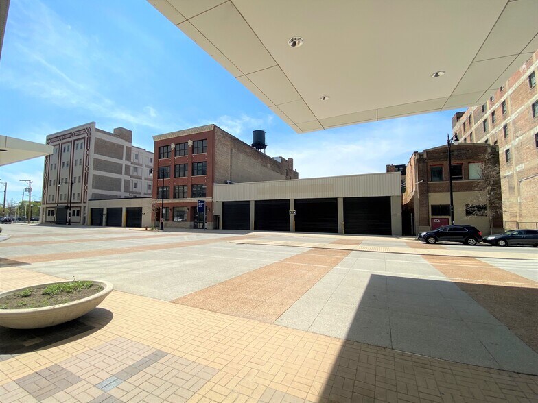 2310-2312 S Indiana Ave, Chicago, IL à vendre - Photo du bâtiment - Image 1 de 2