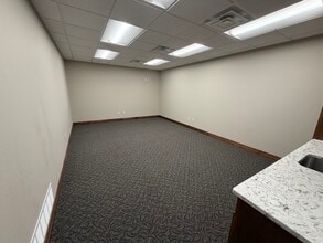 201 Slate Dr, Bismarck, ND à louer Photo intérieure- Image 2 de 4