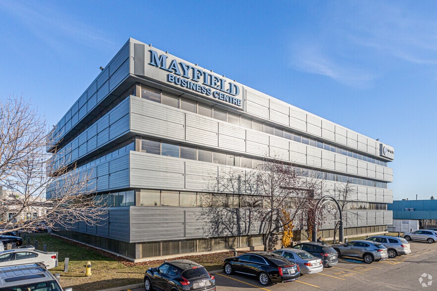 10525 170 St NW, Edmonton, AB for lease - Primary Photo - Image 1 of 17