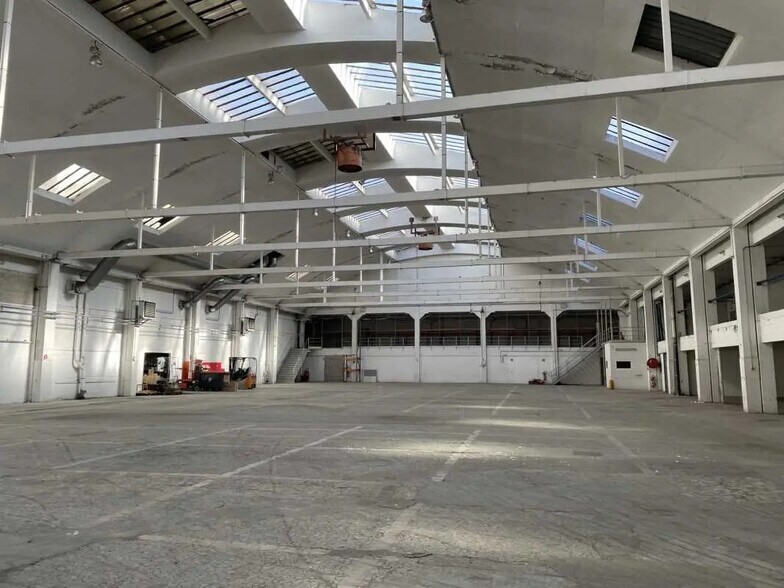 Commerce de détail dans La Courneuve à louer - Photo intérieure - Image 2 de 11