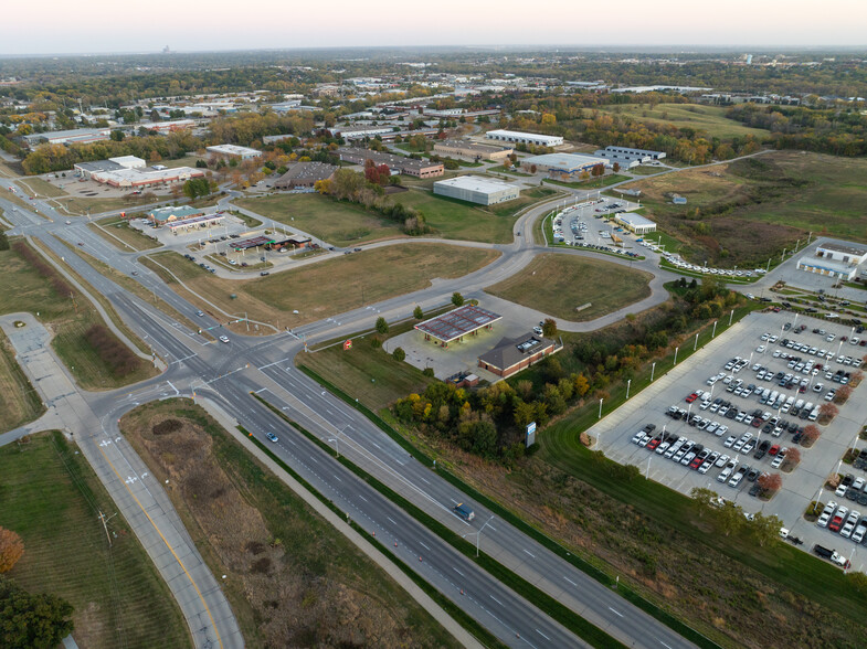 111th St, Urbandale, IA à vendre - Photo du b timent - Image 3 de 13