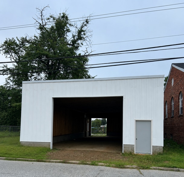 832 S. Claymont St, Wilmington, DE for lease - Building Photo - Image 3 of 4