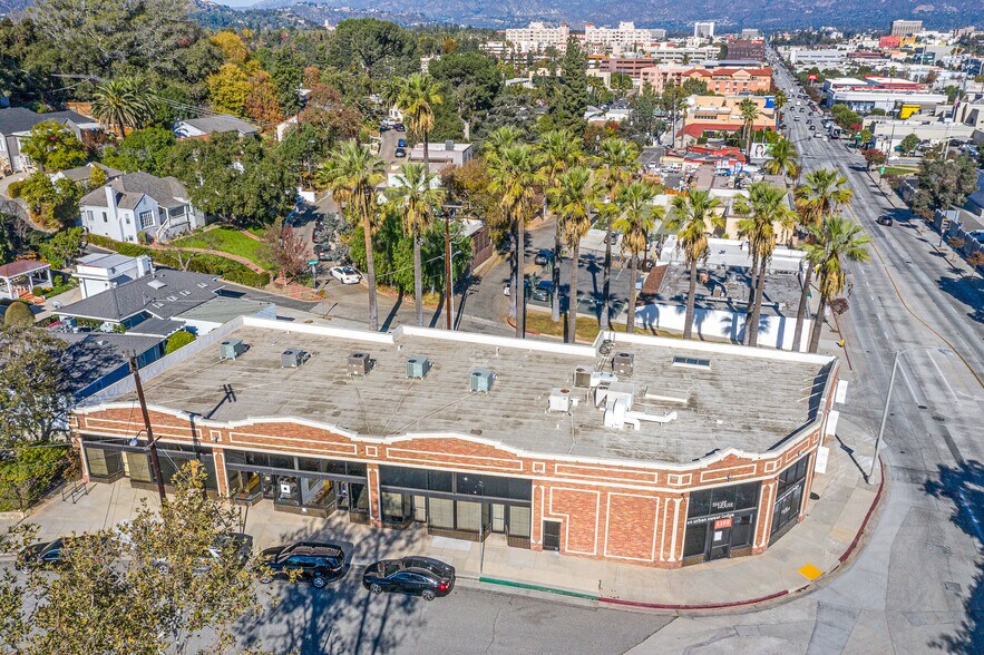 1167-1169 S Fair Oaks Ave, Pasadena, CA à louer - Photo du bâtiment - Image 2 de 17