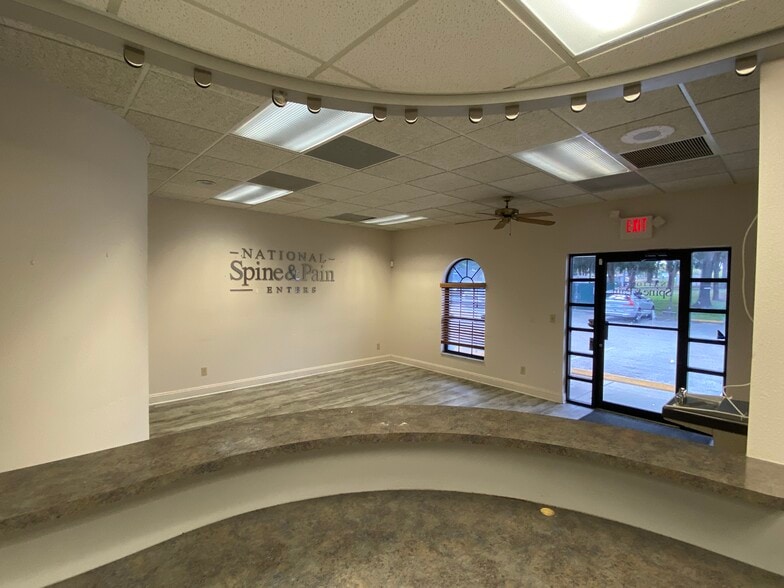 918 Rolling Acres Rd, Lady Lake, FL for lease - Building Photo - Image 3 of 38