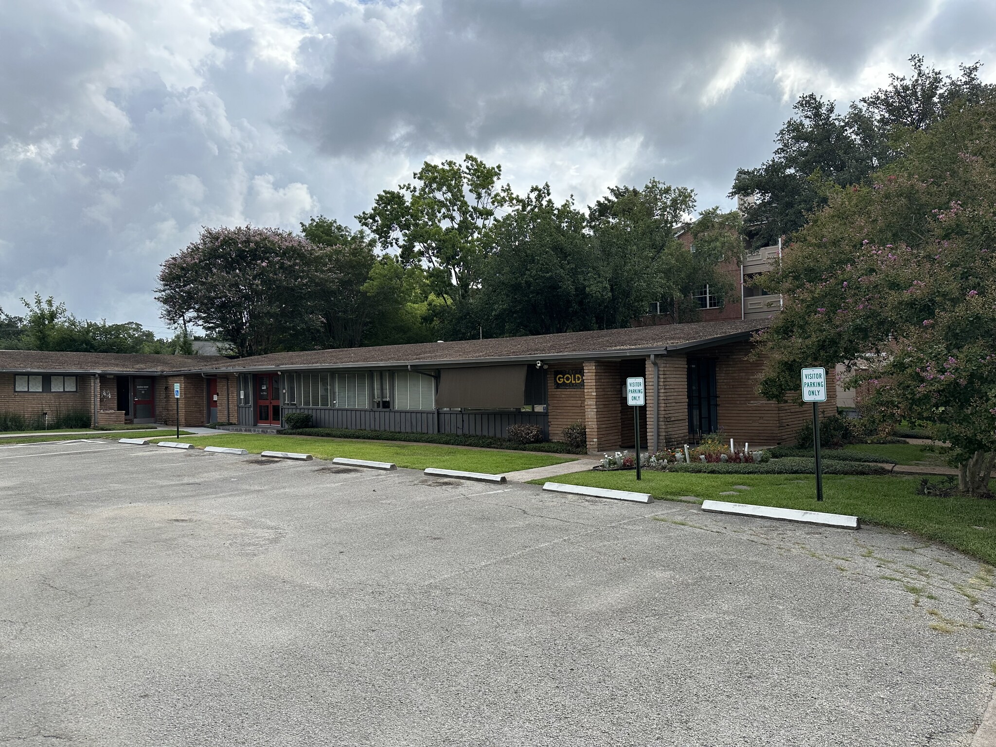 2120 Welch St, Houston, TX à louer Photo principale- Image 1 de 4