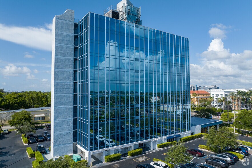 1600 S Federal Hwy, Pompano Beach, FL à vendre - Photo du bâtiment - Image 3 de 11