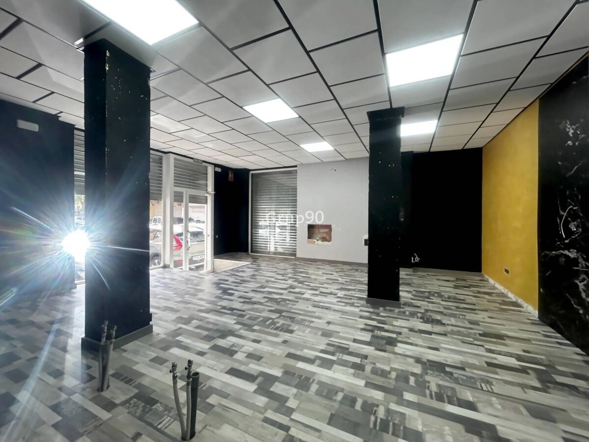 Lleida, LER 25001 - Unit - -  - Interior Photo - Image 1 of 8