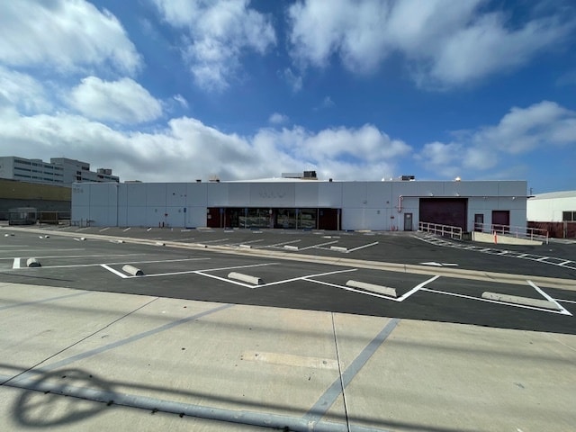 1917-1921 E Mariposa Ave, El Segundo, CA for lease - Building Photo - Image 2 of 31