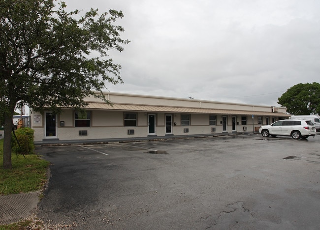 More details for 692-702 SW 15th St, Pompano Beach, FL - Flex for Lease