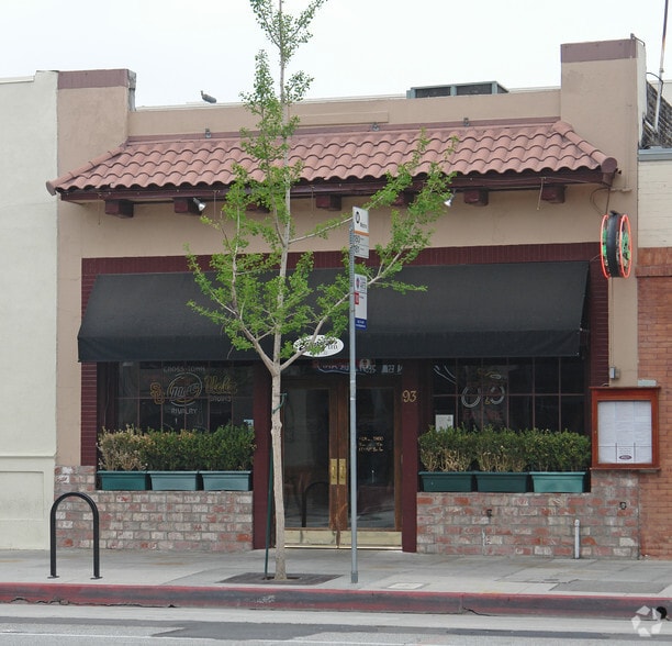 93 W Colorado Blvd, Pasadena, CA for lease - Primary Photo - Image 2 of 4