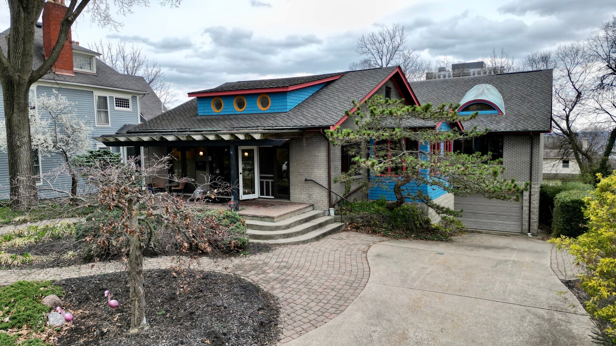 2150 Alpine Pl, Cincinnati, OH à vendre Photo du bâtiment- Image 1 de 64