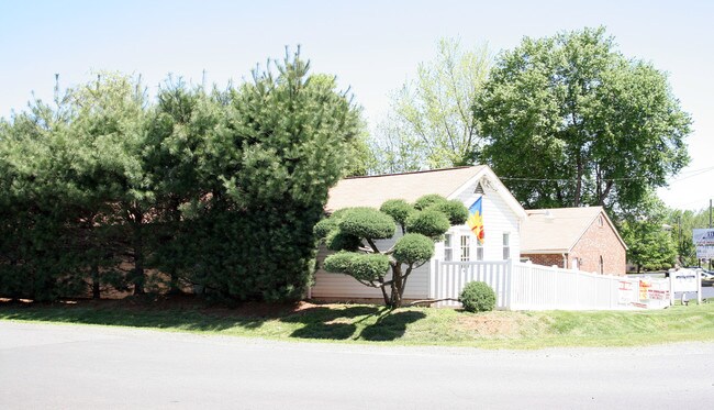 Plus de détails pour 664 Garrisonville Rd, Stafford, VA - Commerce de détail à vendre