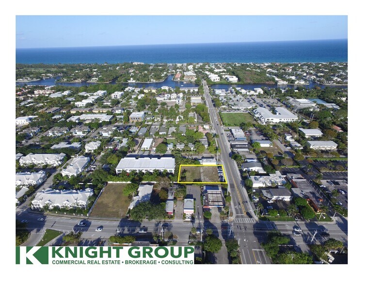 655 George Bush Blvd, Delray Beach, FL à vendre - Photo du bâtiment - Image 2 de 2