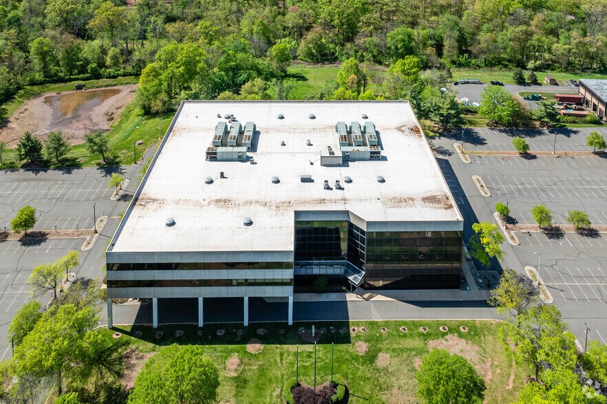 200 Franklin Square Dr, Somerset, NJ à louer - Aérien - Image 3 de 22