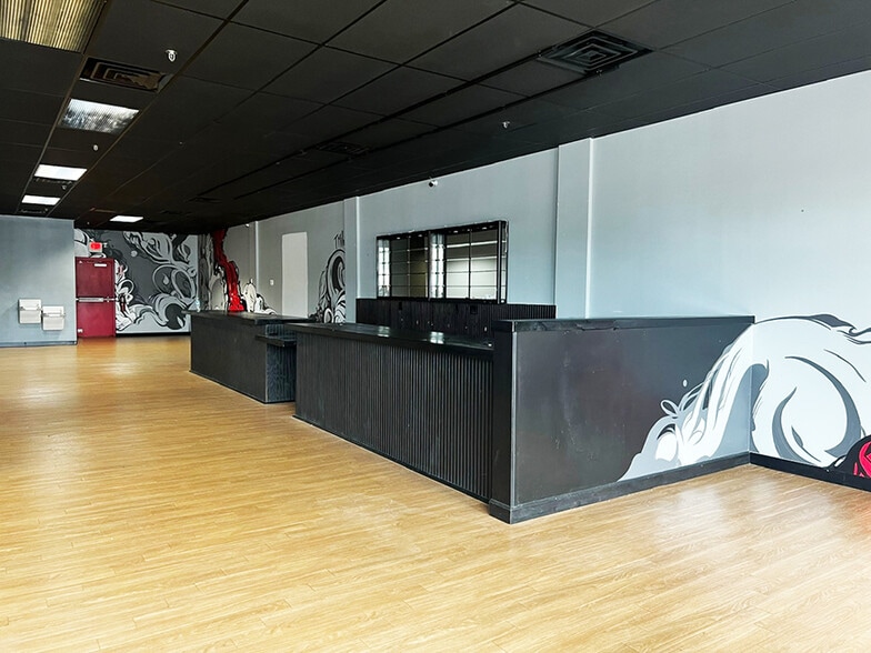 2710-2724 Philadelphia Pike, Claymont, DE for lease - Building Photo - Image 3 of 7