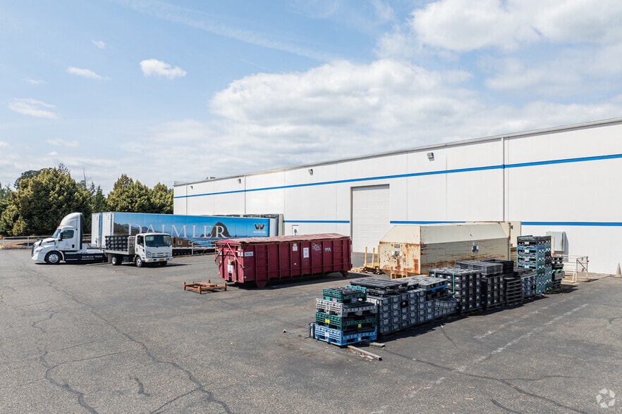 1459 NW Sundial Rd, Troutdale, OR for lease - Building Photo - Image 3 of 5