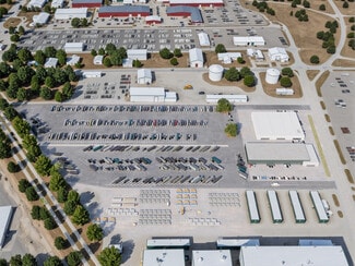 Plus de détails pour 647 N WW White Rd, San Antonio, TX - Industriel à louer