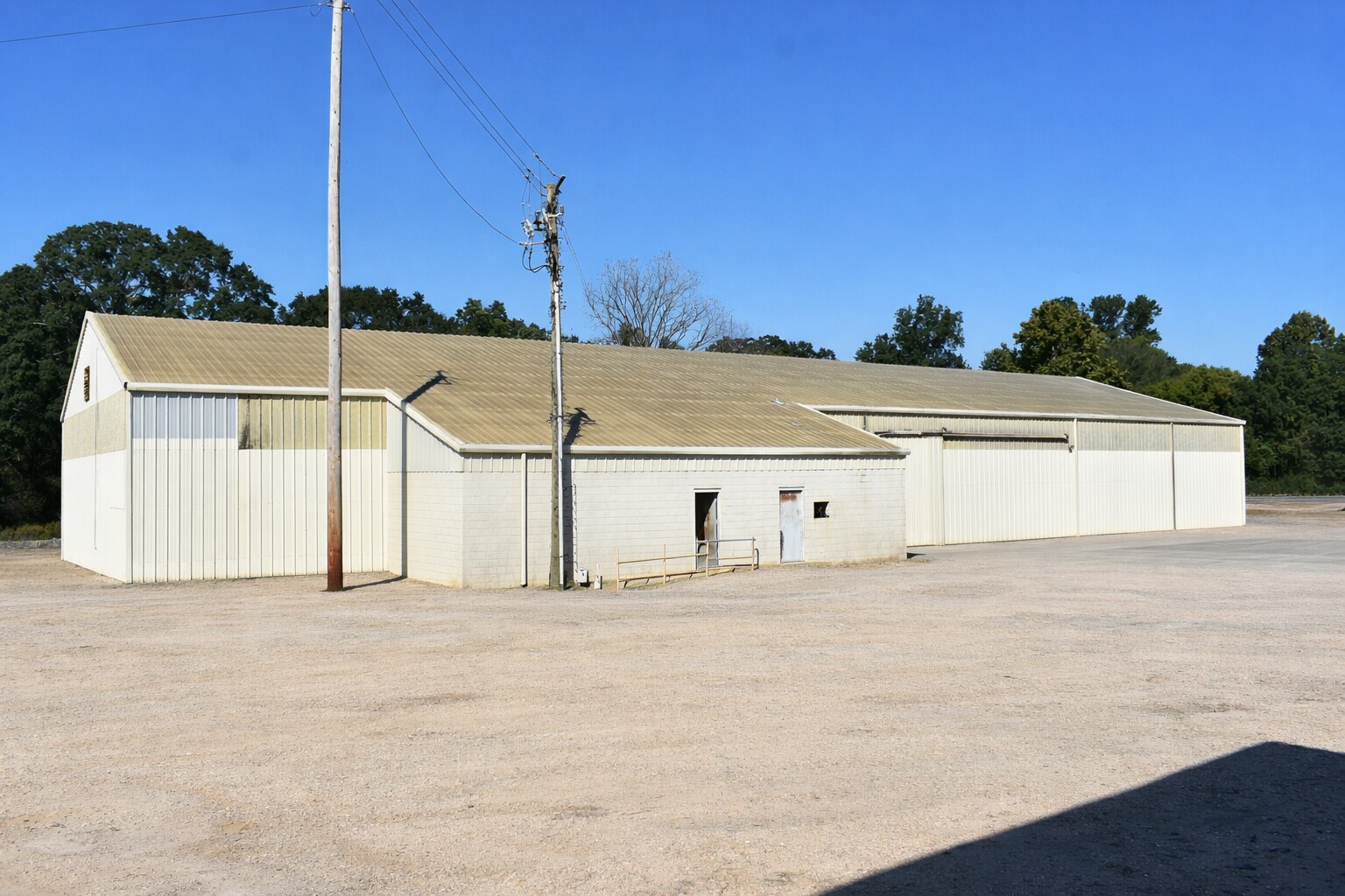 1410 S Memorial Dr, Prattville, AL for lease Primary Photo- Image 1 of 7