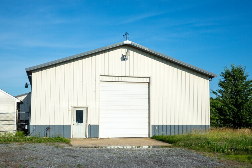 20643 Sussex Hwy, Seaford, DE à vendre - Photo principale - Image 1 de 15