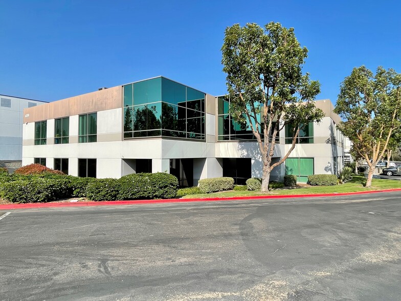 6759 Mesa Ridge Rd, San Diego, CA for lease - Primary Photo - Image 1 of 4