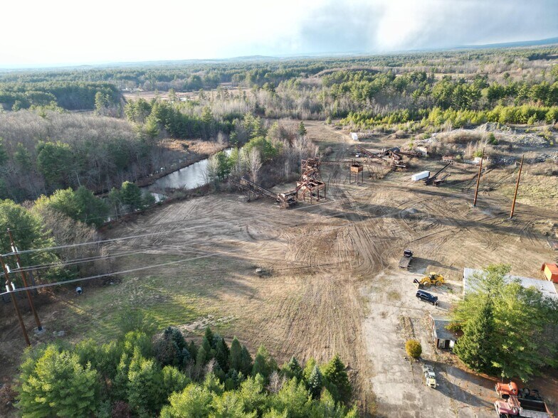 326 Derry Rd, Hudson, NH à vendre - Photo du bâtiment - Image 3 de 18